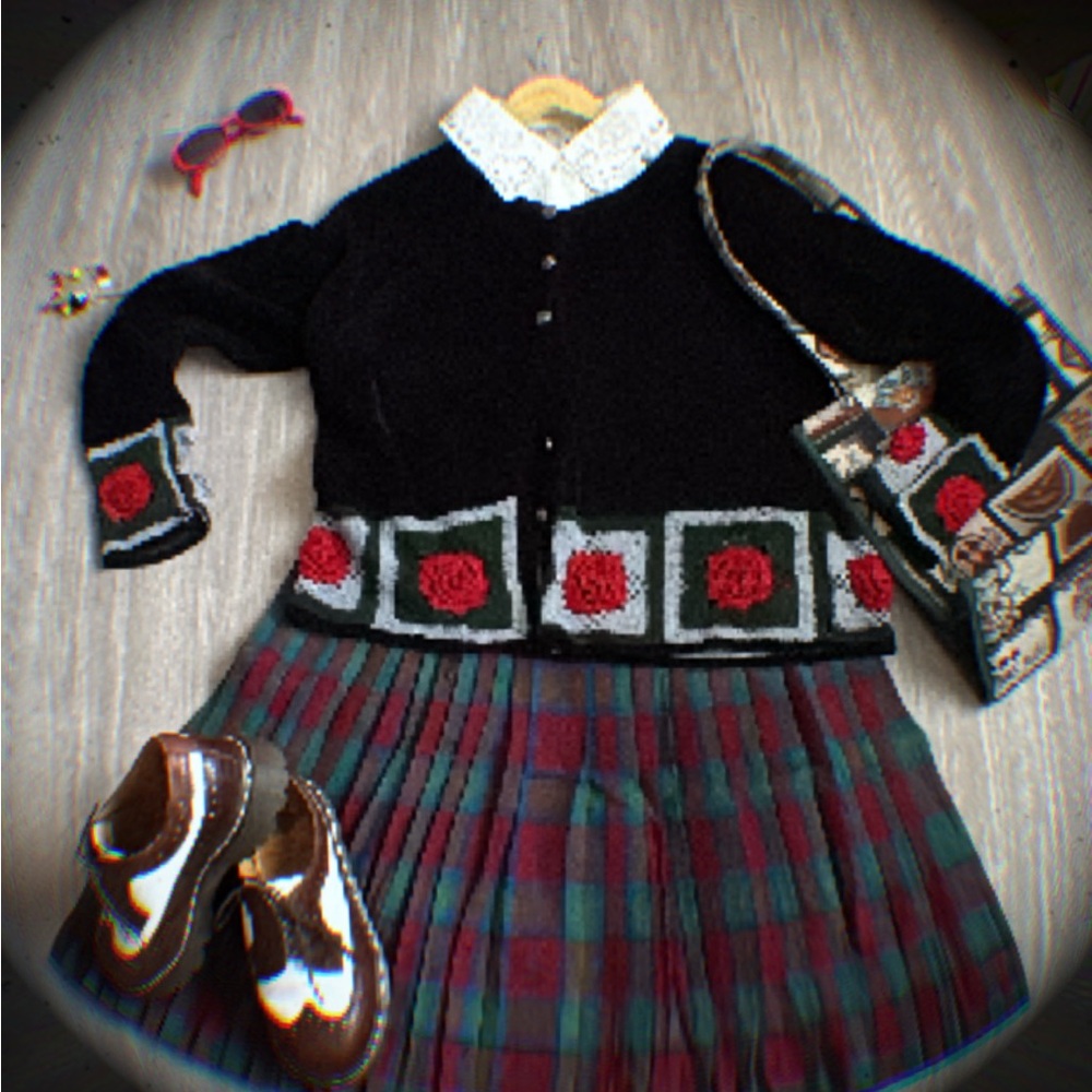 Vintage Grunge 90’s Plaid Pleated Skirt-size small